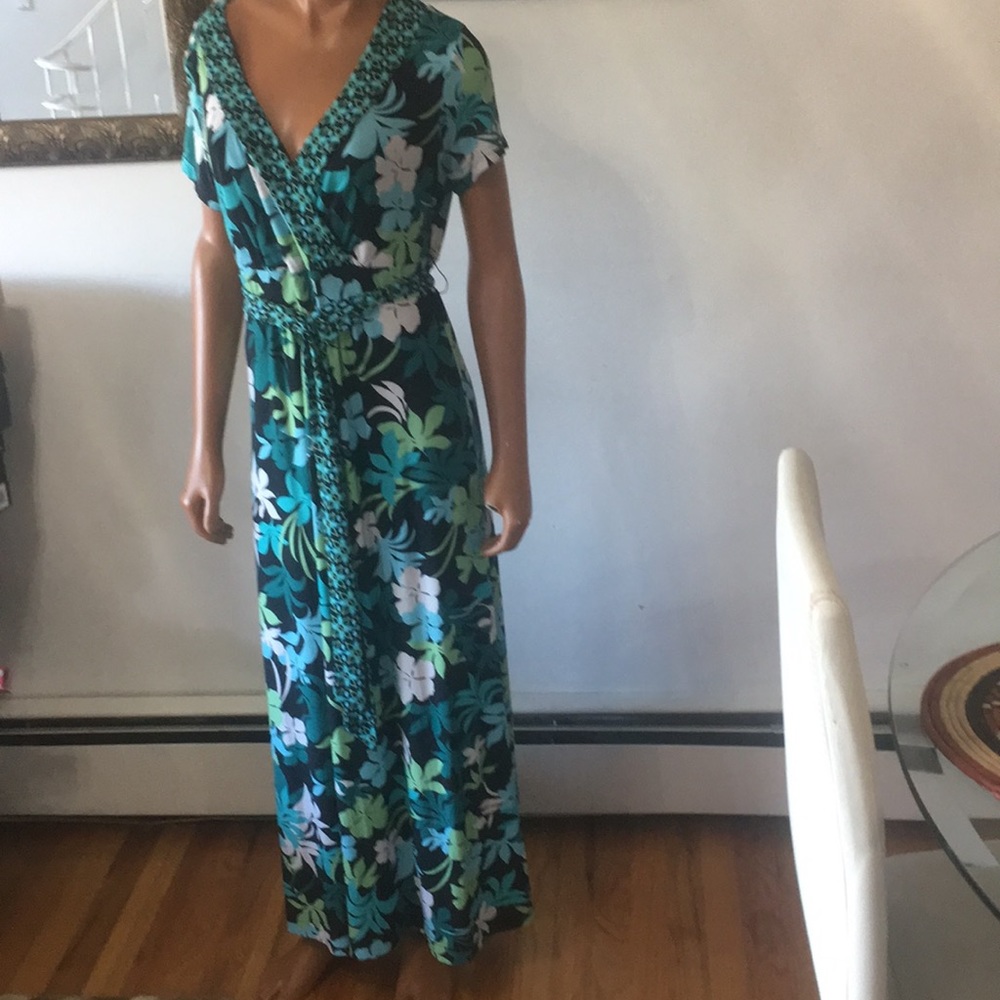 Croft and Barrow floral dress. Size M